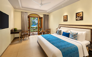 premium-room-with-pool-view (1)